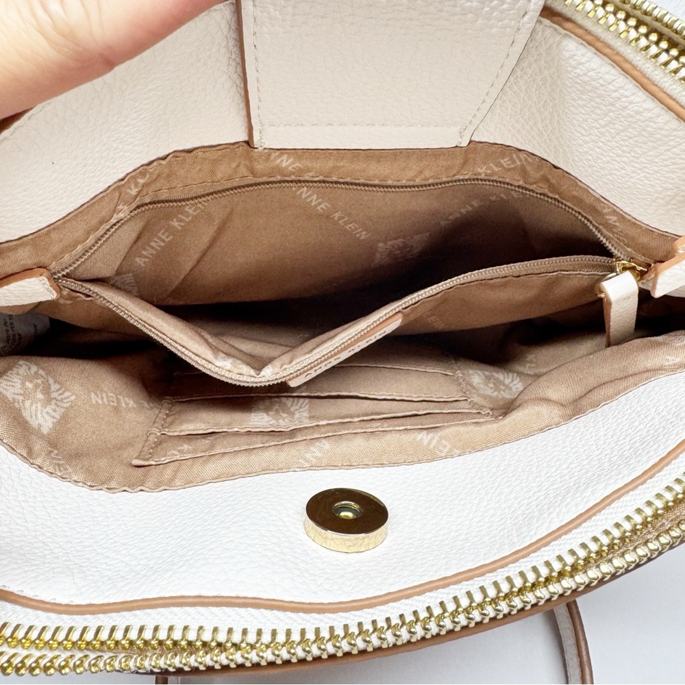 Anne Klein Lion Logo Double Zip Dome Crossbody - Picture 9 of 15